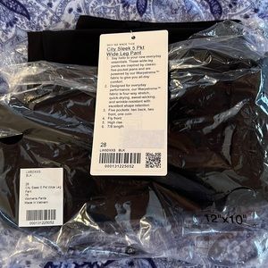 Lululemon City Sleek 5 Pocket Wide Leg Pant Size 28